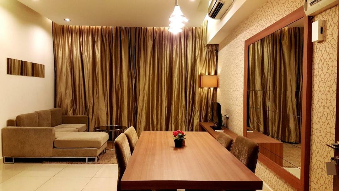 Regalia Exclusive Hostel Kuala Lumpur Dış mekan fotoğraf